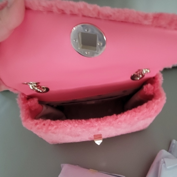 NWT Valentine Kate Spade Pink Faux Shearling Crossbody Bag Gold Hardware‎ - Picture 5 of 8